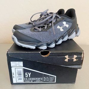 Under Armour 5 Youth Big Kid Women's 6.5 Black Gray Graphite Shoes Worn Twice!